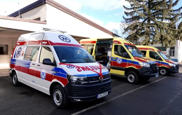 Ile się czeka na pogotowie? Średni czas dojazdu karetki w Polsce Ile się czeka na pogotowie? Średni czas dojazdu karetki w Polsce