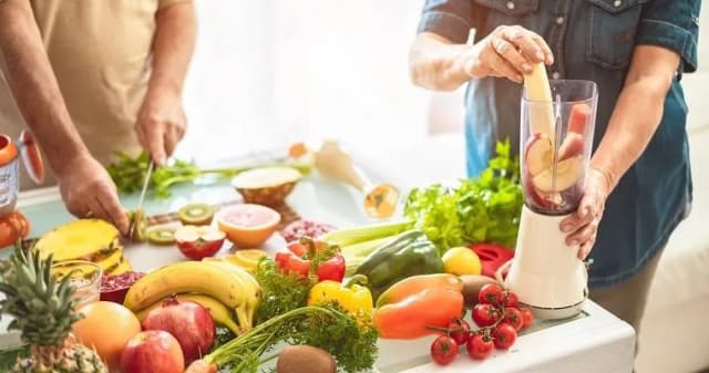 Jaka dieta po udarze? 9 kluczowych zasad żywienia pacjenta Jaka dieta po udarze? 9 kluczowych zasad żywienia pacjenta